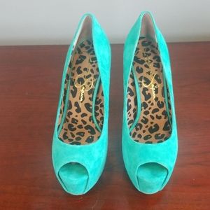 JESSICA SIMPSON  PALMETTO GREEN HEELS